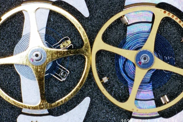 A comparison image showing a regulator vs a free-sprung balance wheel